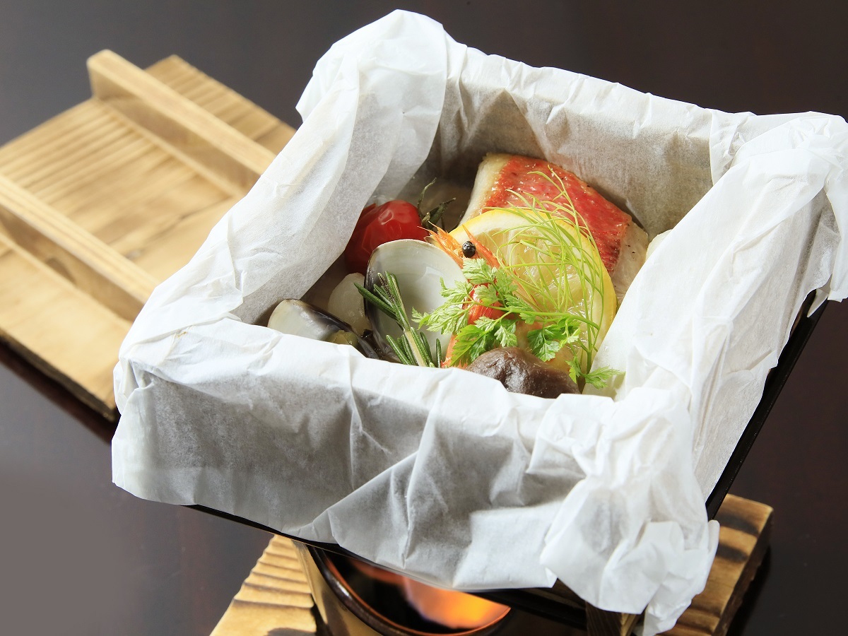 ゆるり箱根withDOGS 【基本鍋会席】旬の食材で愉しむ薬膳鍋！心もカラダもぽかぽか♪わんちゃんビュッフェ無料＜☆基本鍋会席＞