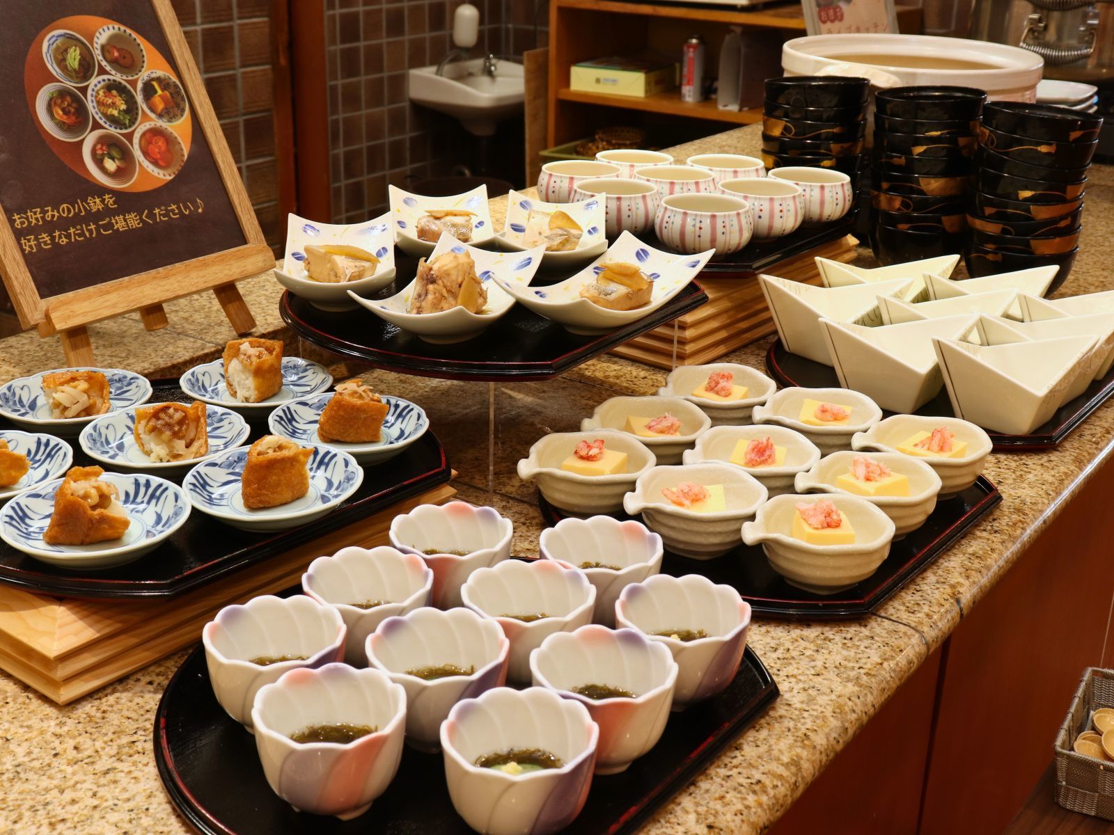 翠玉の湯　佐取館 【スタンダードプラン】 贅沢なひととき「純白のビアンカ豚」と旬の味覚を楽しむハーフ会席プラン【2食付】