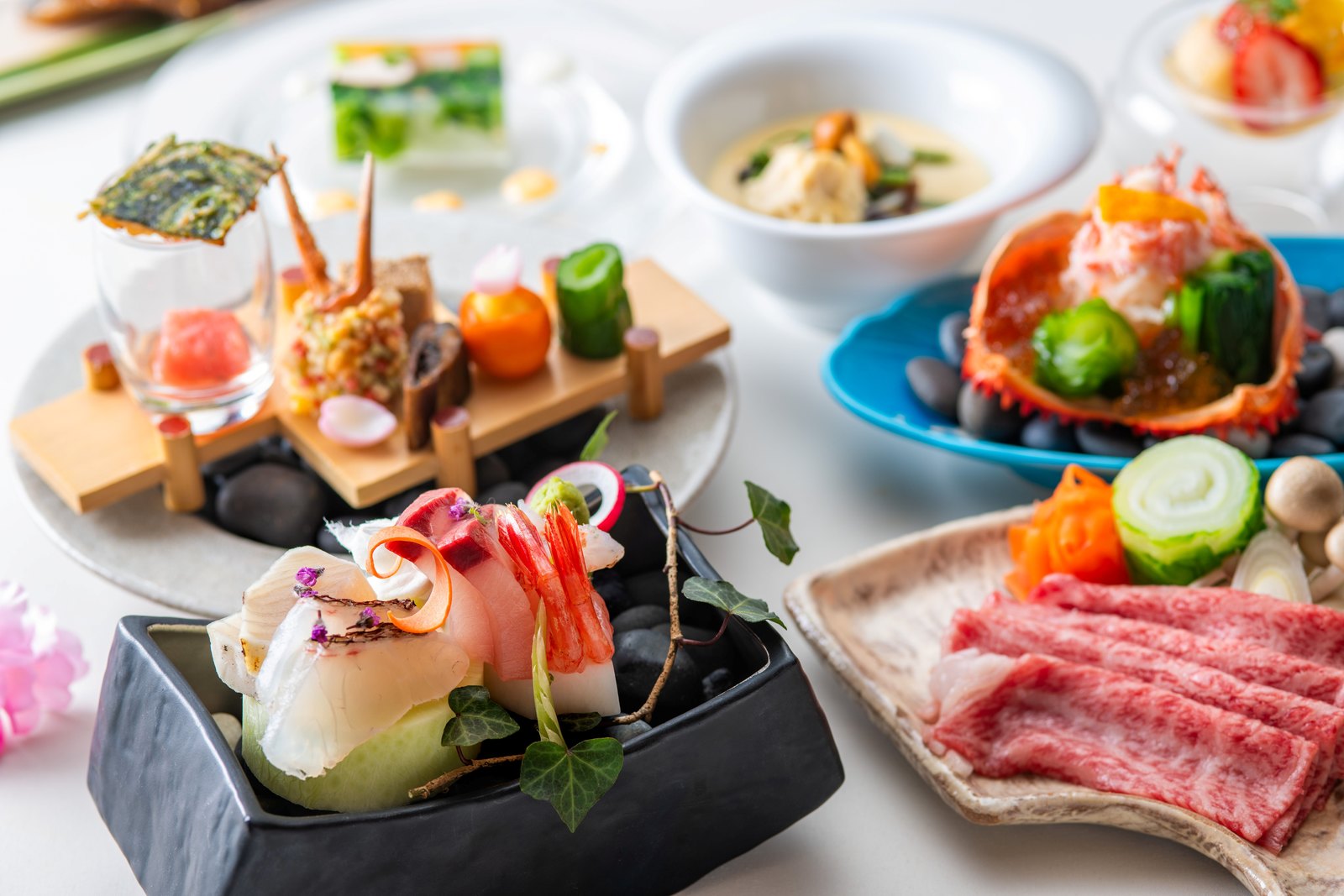 ゆもとや 【早期割３０★標準客室】四季会席が早めの予約でお値打ち☆土曜・連休なども予約可能