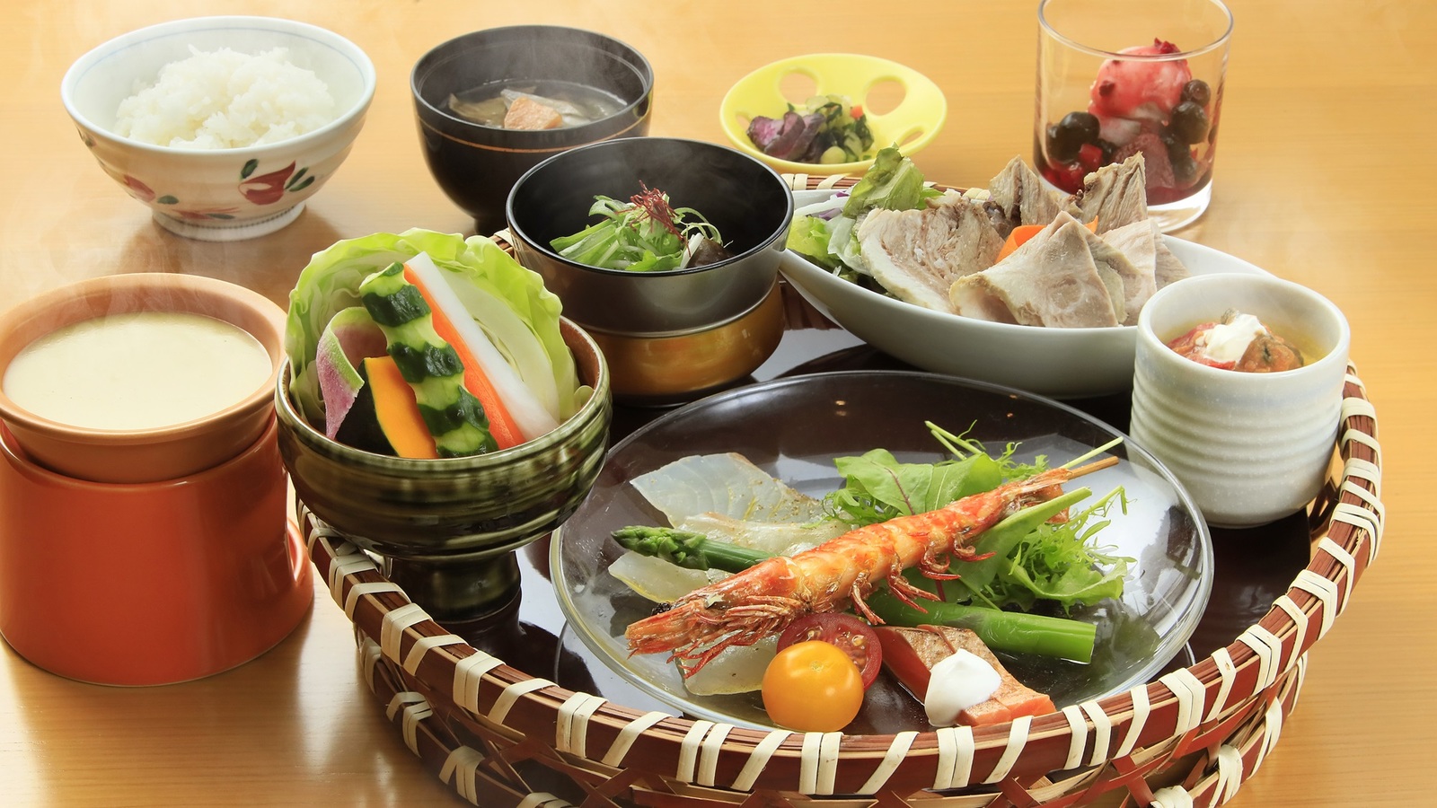 ゆとりろ越後湯沢 【籠膳】量控えめで味わう！女性や一人旅にもおすすめなふらっと湯沢ステイ＜籠膳▽＞