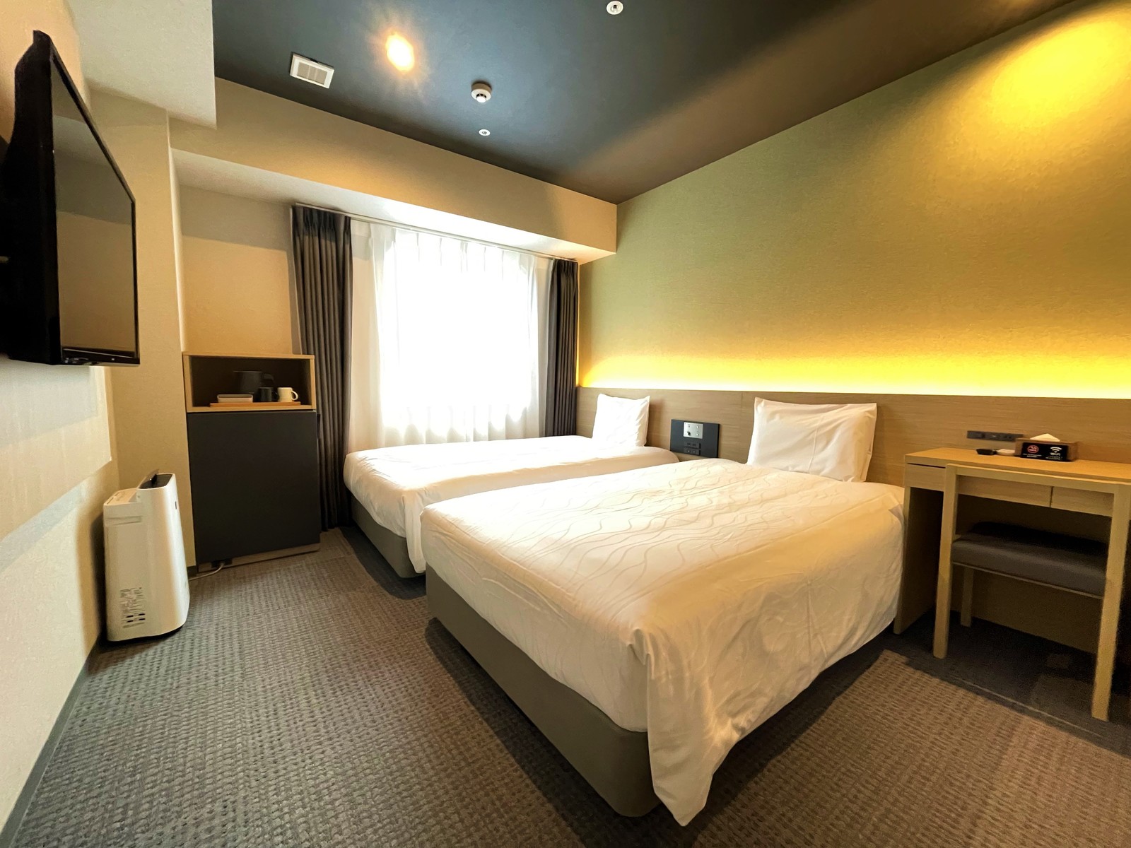 変なホテル金沢 香林坊 部屋画像1