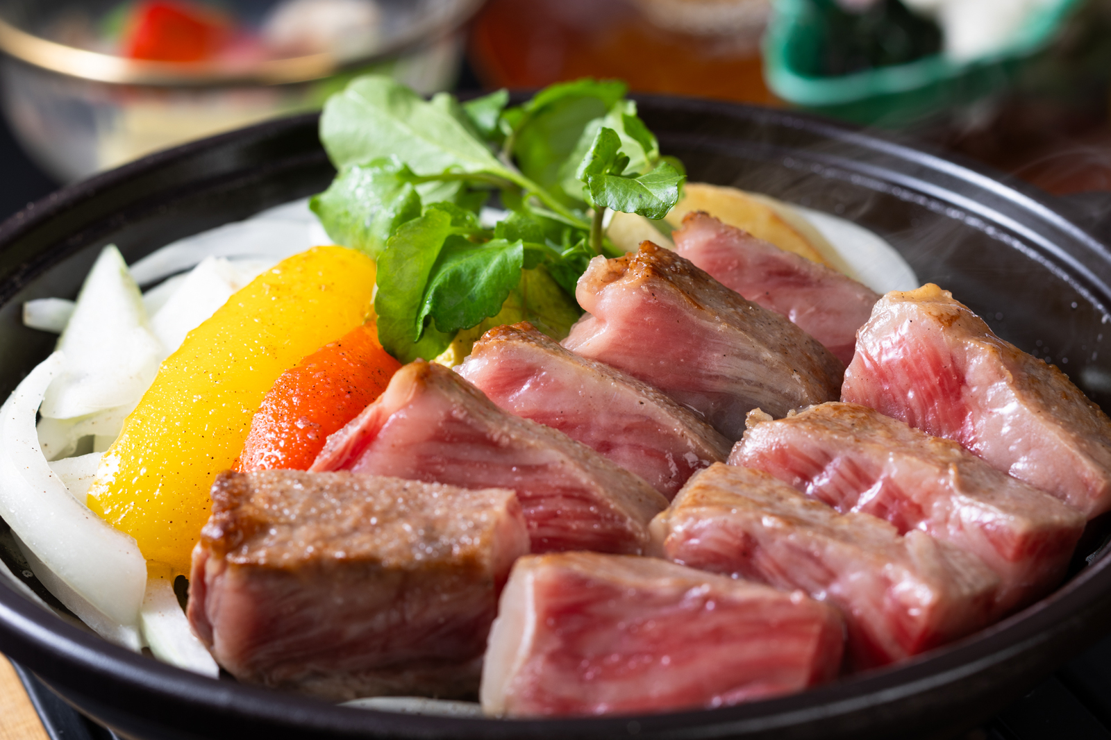 まつさき 【特撰和牛ロース懐石】極上ロースをステーキとしゃぶしゃぶの二つの誘惑～旬彩と和牛の饗宴～