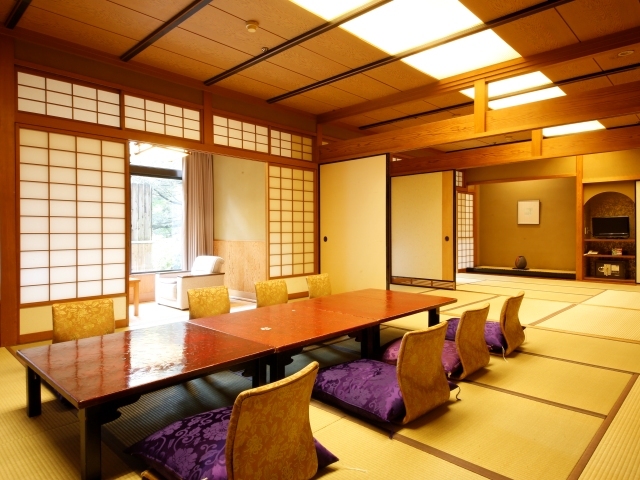 吉田屋山王閣 本館・鳳凰殿大部屋。10名様でもご利用頂ける大部屋です...