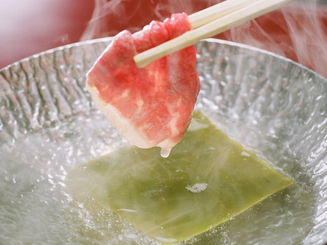 吉田屋山王閣 【秋冬当館人気第１位】ずわい蟹姿茹で＆牛しゃぶしゃぶ！進化した新かにグルメ会席を【お部屋食で】♪