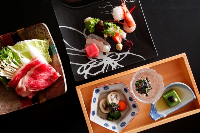 吉田屋山王閣 【加賀の四季会席■部屋食】ゆったりしたい人の為のお部屋食。定番会席を堪能！最大２千円値引きでご案内♪