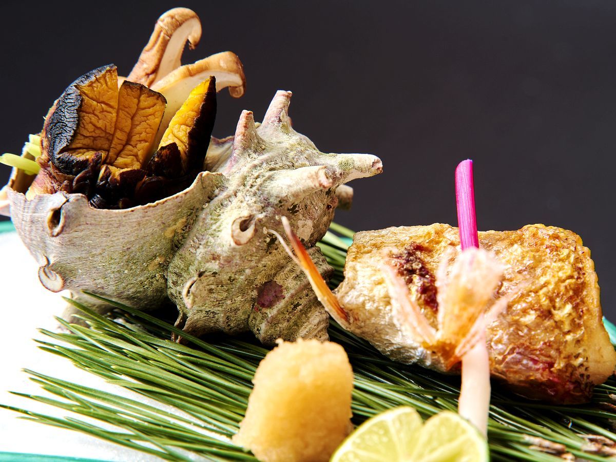 みどりの宿　萬松閣 【九谷朝食＆グルメてんこ盛り】当館人気の料理で、夕食も朝食もグルメ三昧！九谷焼の里、山代で口福