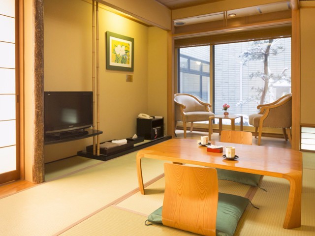 金沢白鳥路ホテル山楽 部屋画像1