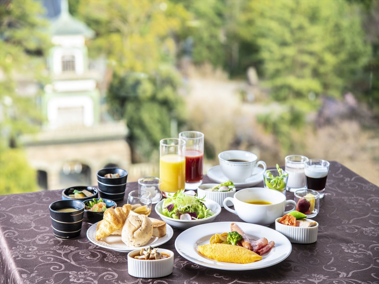 金沢ニューグランドホテルプレステージ  朝食付！朝からしっかりでパワーアップ♪よい一日を☆レストランからの眺めもおすすめです！