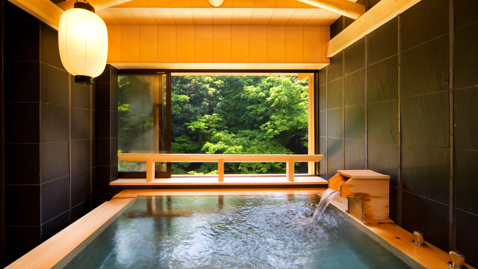 かがり吉祥亭 【初夏限定】家族で楽しむホタル観賞と花火の夕べ～幼児無料＆貸切風呂お得・山中温泉食べ歩き付