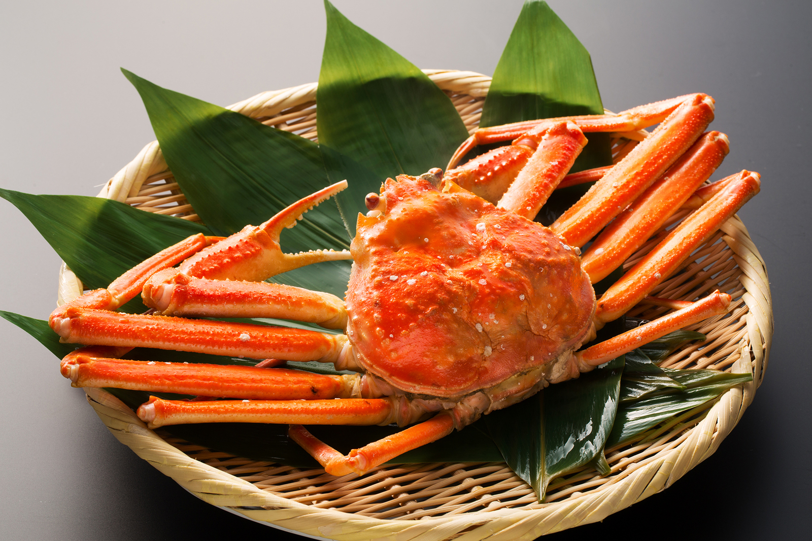 かがり吉祥亭 【早割60日前1000円お得　姿ズワイ蟹1杯つき！】冬の一番人気まるごとズワイ蟹＆和牛を堪能