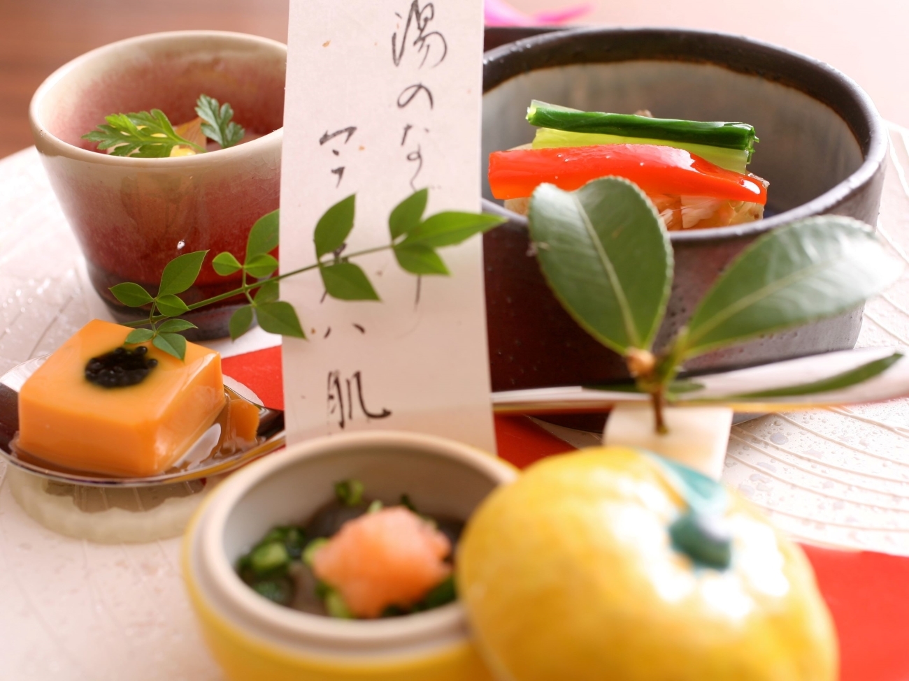 大江戸温泉物語わんわんリゾート 矢田屋松濤園 【冬の味覚の王様】本ずわい面付蟹（姿蟹）付き会席プラン