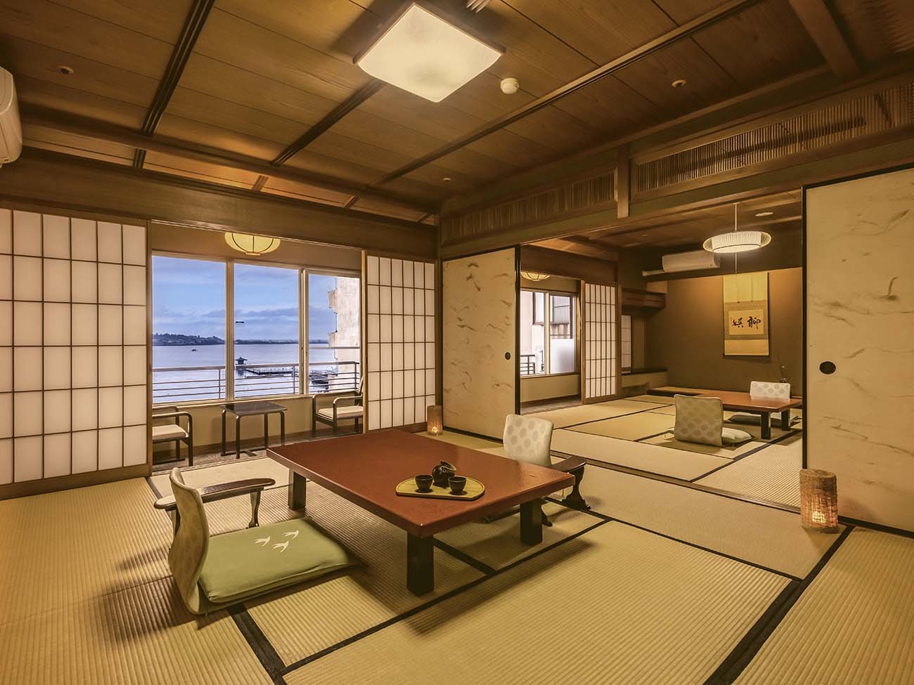 大江戸温泉物語わんわんリゾート 矢田屋松濤園 スーペリア和室20～22畳2間　※客室の一例