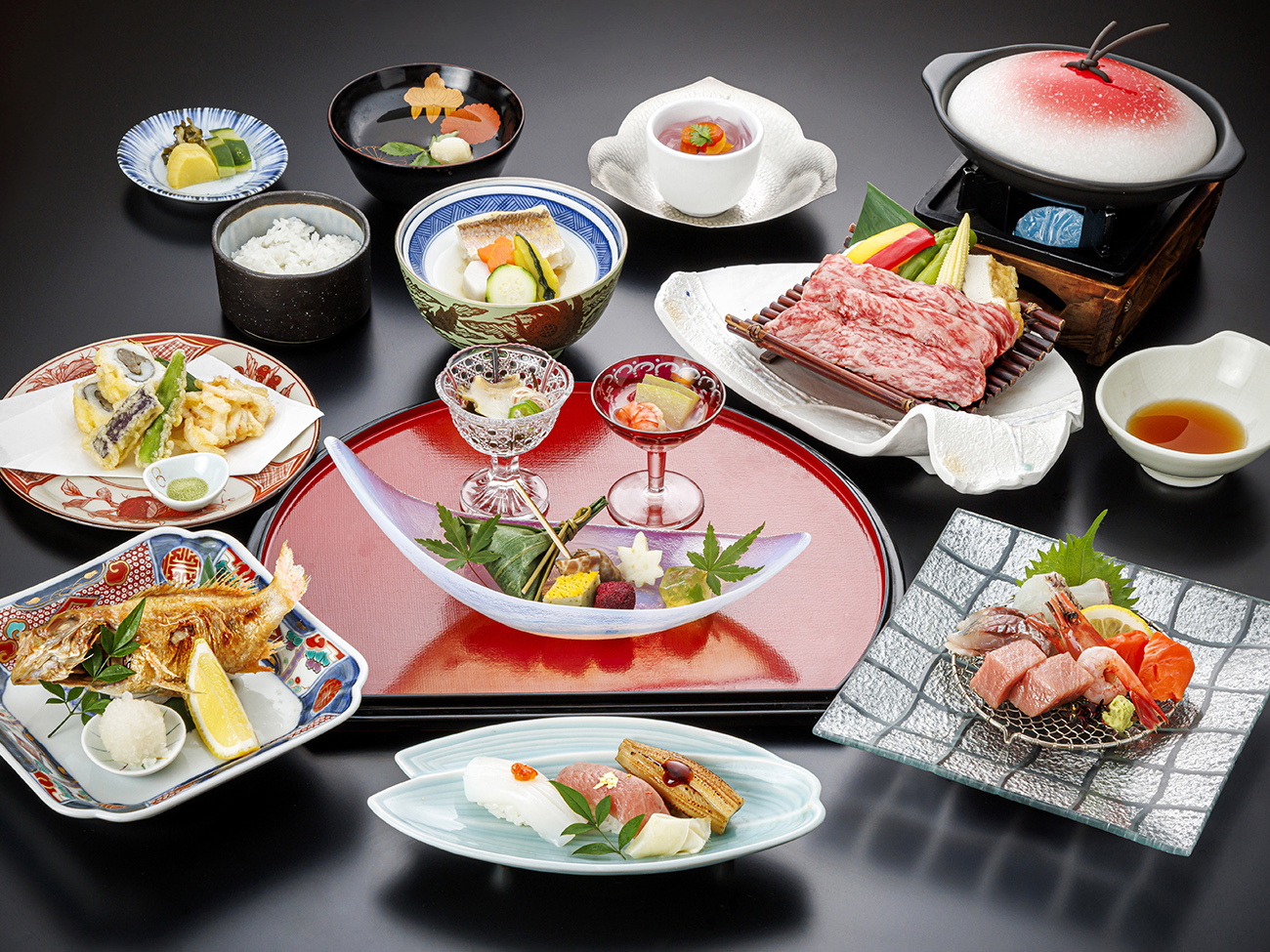 大江戸温泉物語わんわんリゾート 矢田屋松濤園 【特定日】【1泊2食付】”お料理の本質を知る”　特選料理プラン