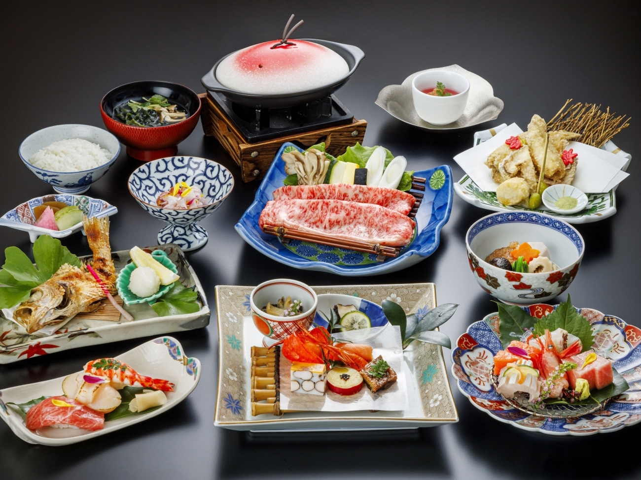 大江戸温泉物語わんわんリゾート 矢田屋松濤園 【特定日】【1泊2食付】”お料理の本質を知る”　特選料理プラン
