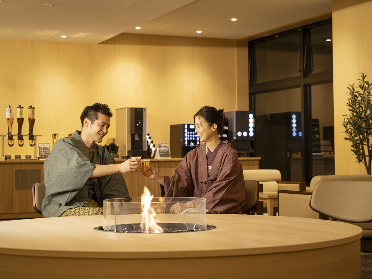 大江戸温泉物語Premium 山中グランドホテル 【素泊まり】遅めのチェックインOK！お食事なしのシンプルプラン
