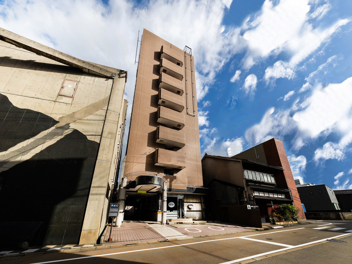 アパホテル〈小松〉 朝食ビュッフェ付きプラン　朝食会場は姉妹館アパホテル〈小松グランド〉3階