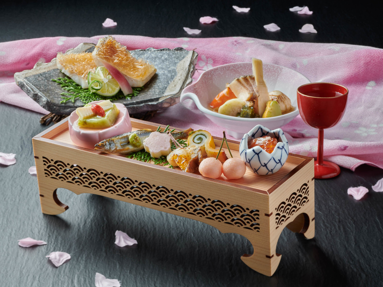 北陸　福井　あわら温泉美松 別邸【美悠】温泉露天風呂付きスイート／夕食：基本懐石／朝食：なし＜部屋食＞