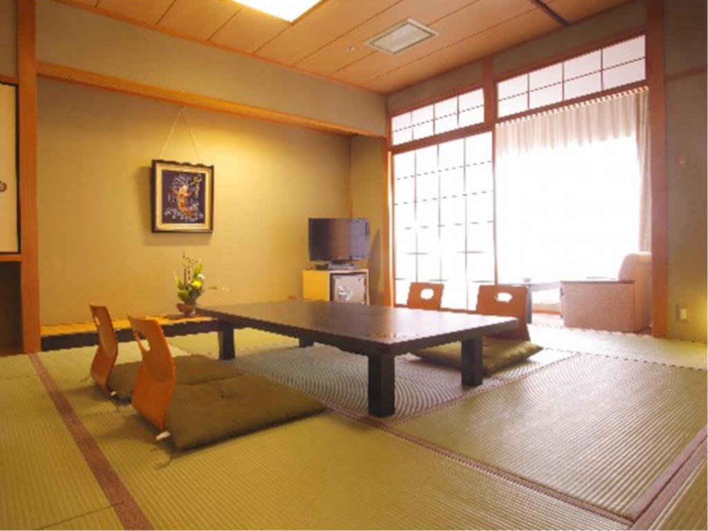 ホテルせくみ屋 和室１２．５畳