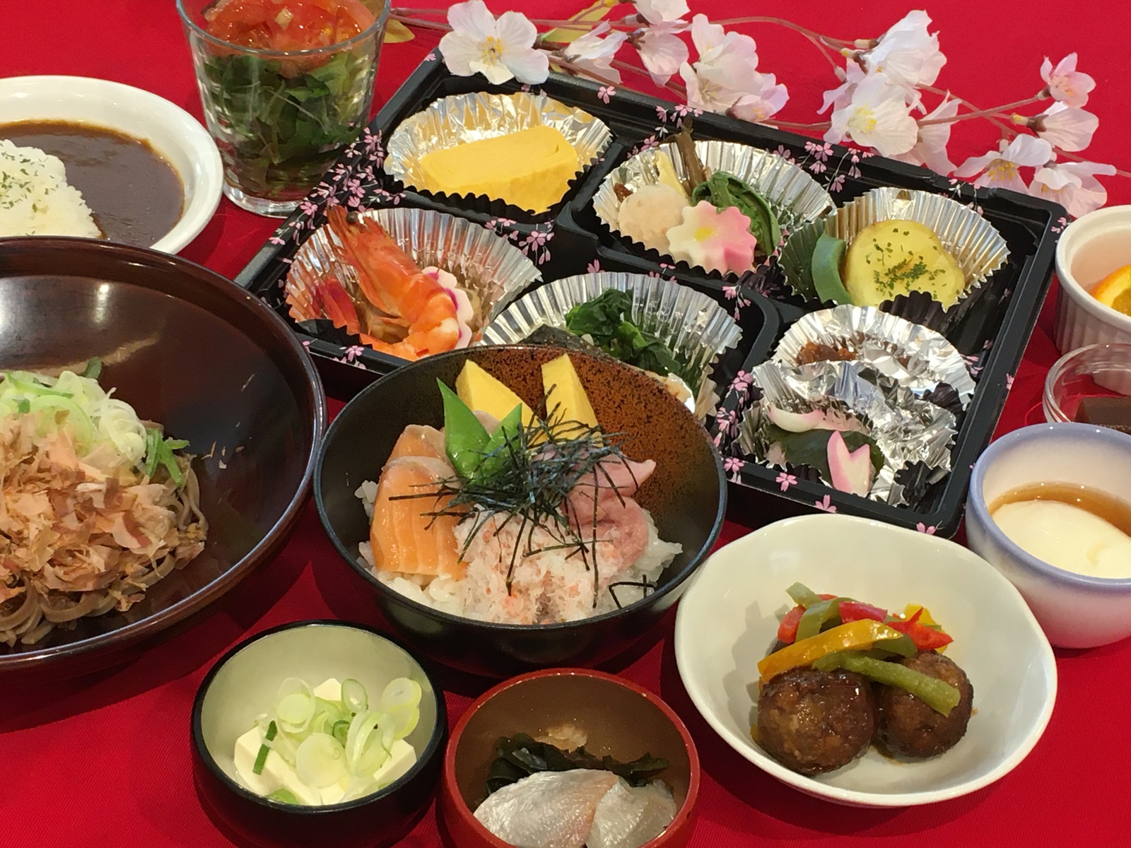 天然温泉 羽二重の湯　ドーミーインPREMIUM福井 【朝食リニューアル】「味めぐり小鉢横丁」～ご当地逸品と朝の彩り御膳～＜朝食付きプラン＞