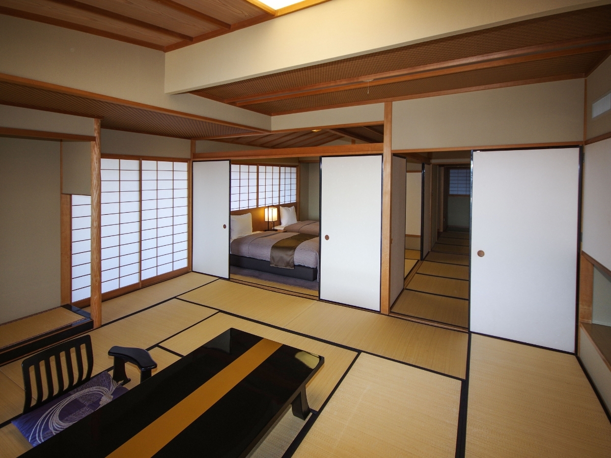 常磐ホテル 西館角ベッド和室