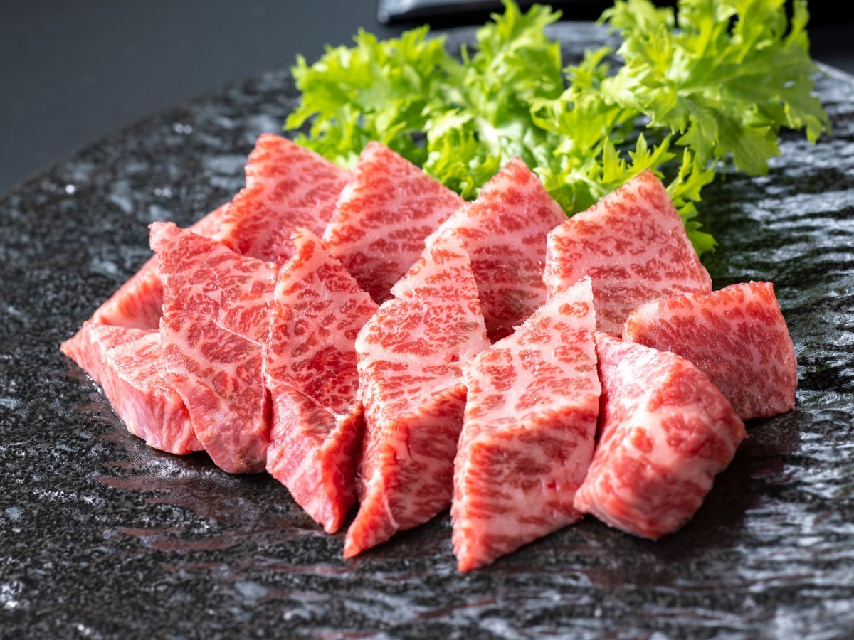 甲州牛の宿　石和常磐ホテル 【プレミアム甲州牛会席】溶岩石焼、寿司、選べる鍋他甲州牛尽くし+生本鮪お造り●全室温泉風呂＜瑠璃膳＞