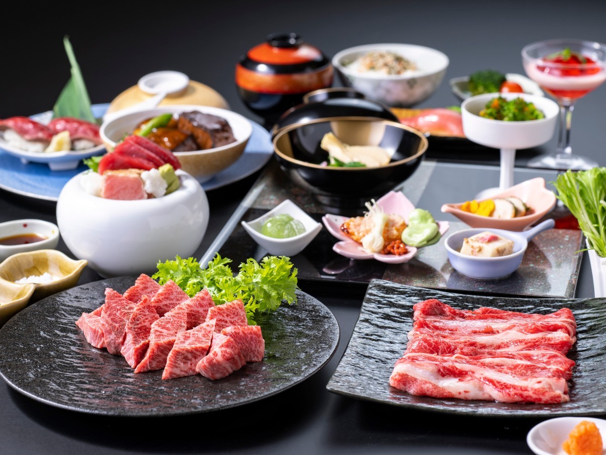 甲州牛の宿　石和常磐ホテル 【プレミアム甲州牛会席】溶岩石焼、寿司、選べる鍋他甲州牛尽くし+生本鮪お造り〇全室温泉風呂＜瑠璃膳＞