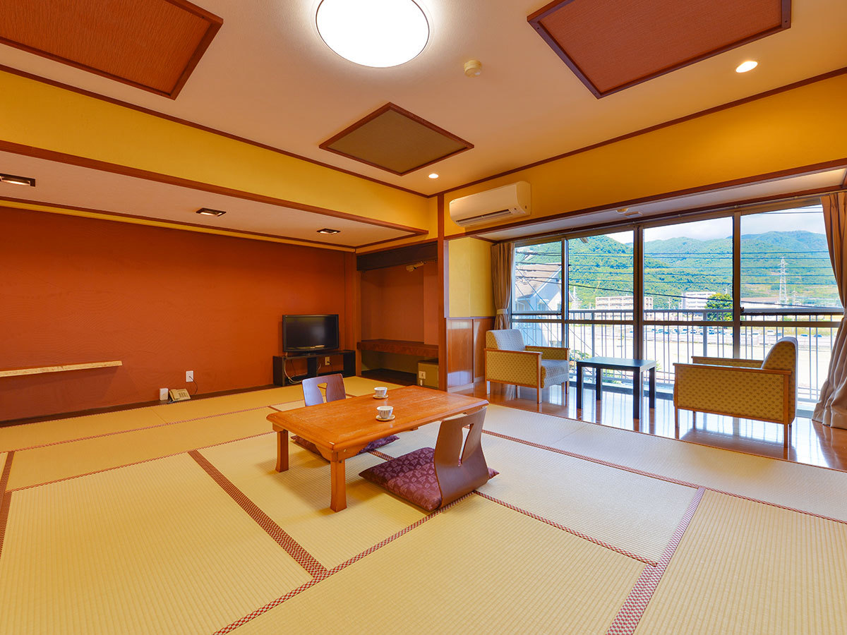 大江戸温泉物語 ホテル新光 【禁煙】スーペリア和室15畳内風呂あり(眺望なし)