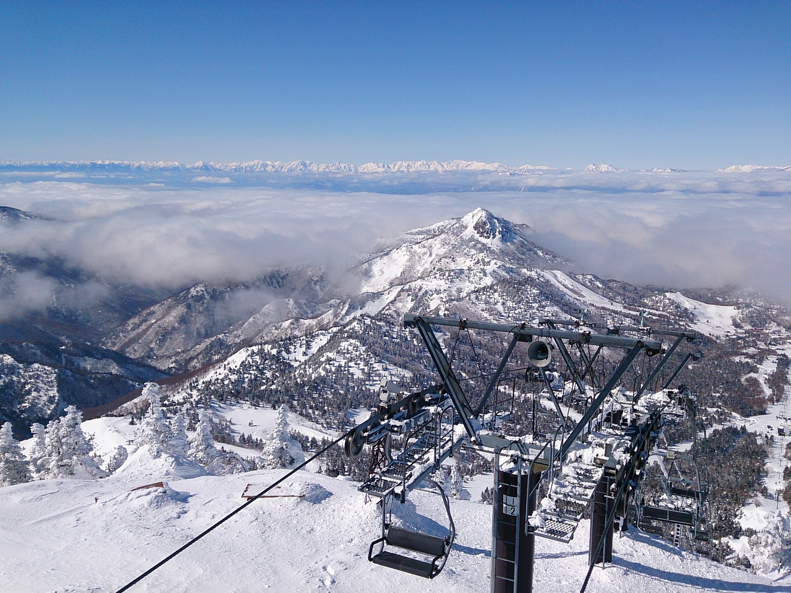 一茶のこみち美湯の宿 【早期割90】【志賀高原横手山・渋峠スキー場】スキーリフト１日券付プラン【2食付】