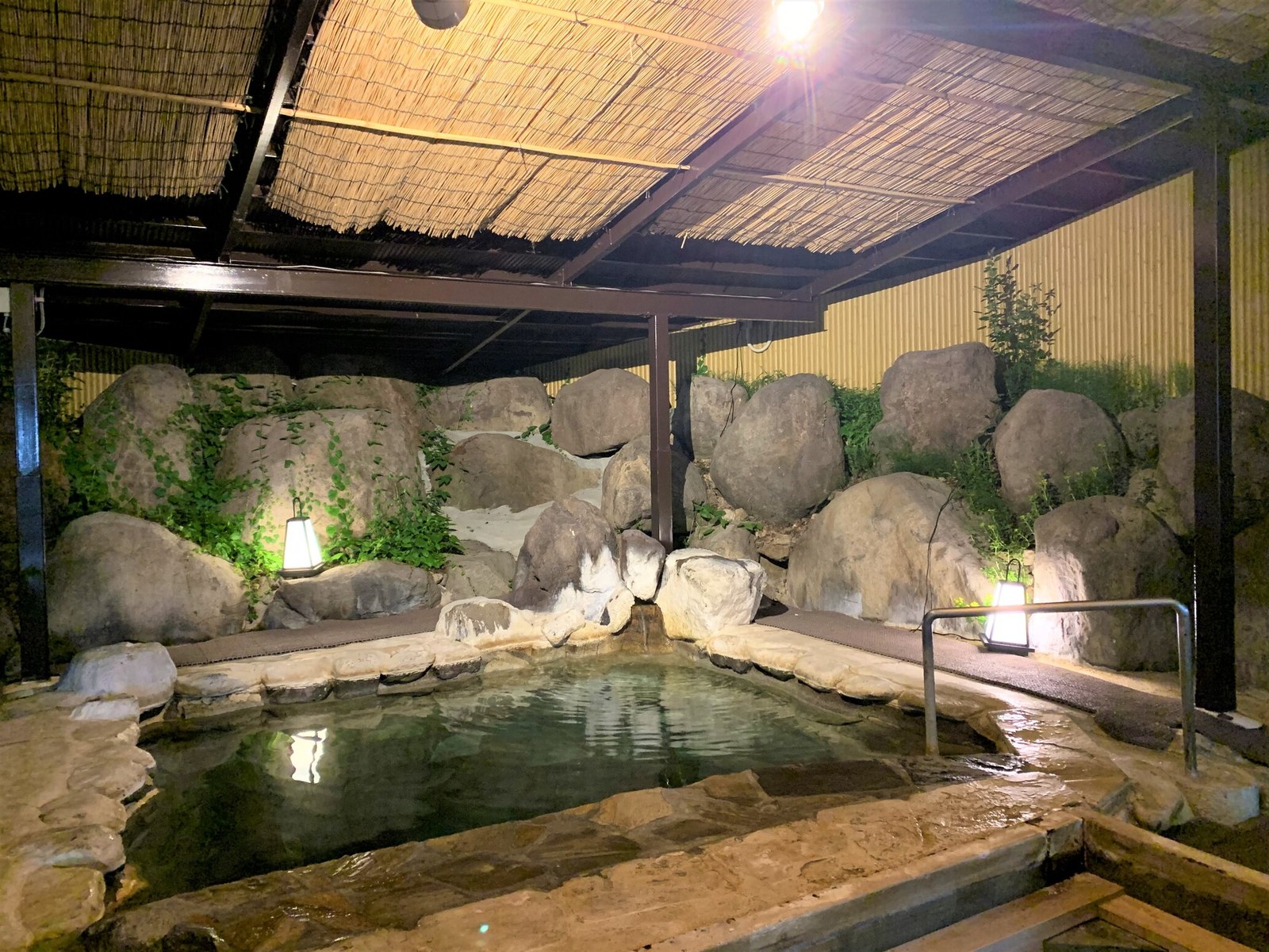 佐久一萬里温泉 ホテルゴールデンセンチュリー BBHグループ160店舗記念★高橋英樹＆真麻一押しプラン★シンプルステイ素泊り★温泉大浴場完備