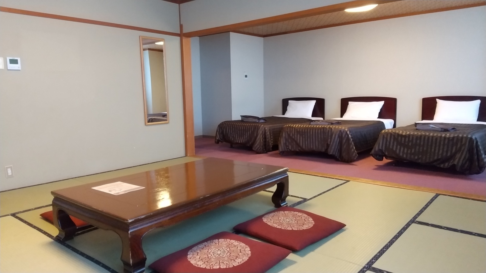 佐久一萬里温泉 ホテルゴールデンセンチュリー 和洋室B（5名～8名）