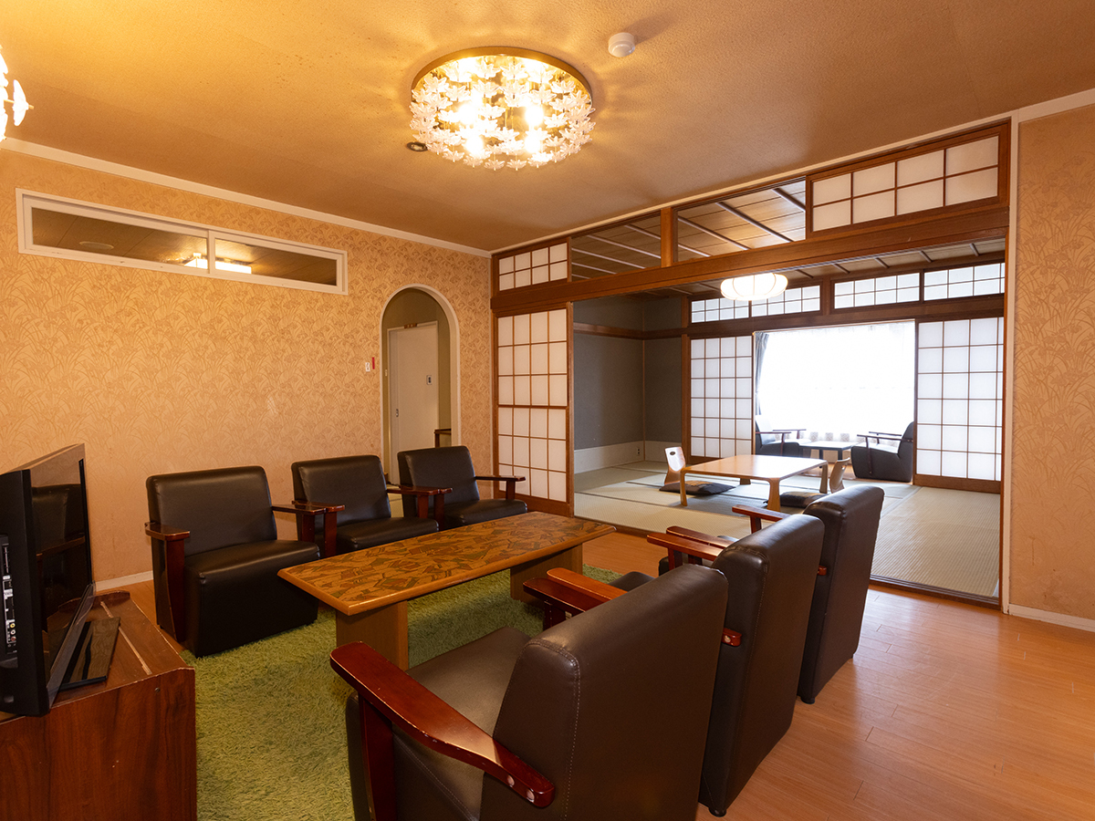 ホテル水明館 和洋室(和室二間＋ベッドルーム3室)