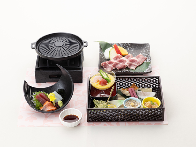 上諏訪温泉 油屋旅館 【スタンダード】1泊2食付創作和食膳＋ハーフバイキングプラン