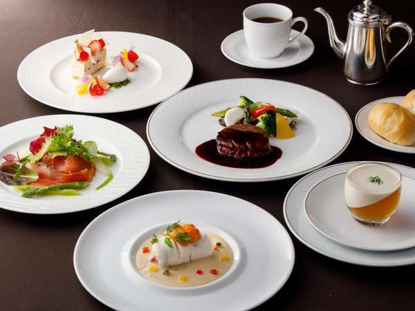 ホテル鹿島ノ森 【17：30　ディナースタート】フルコースディナー付プラン【2食付】