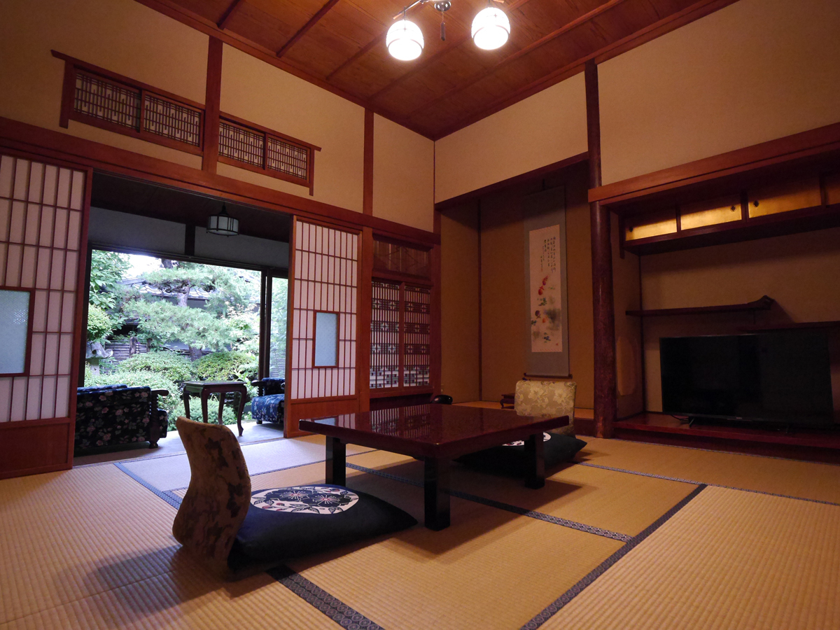 旅館花屋 【離れ】100%源泉掛け流し天然温泉内湯付◆お部屋おまかせ スタンダードプラン 夕食は部屋か個室※選択不可