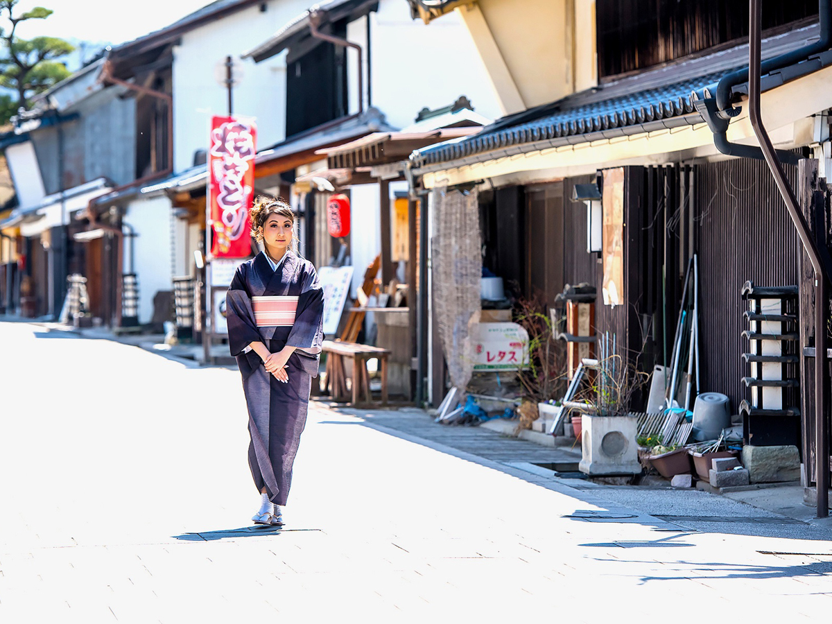 旅館花屋 粋な上田紬でレトロ街歩き ～『着物レンタル・着付』付き。手ぶらでお洒落旅 ～