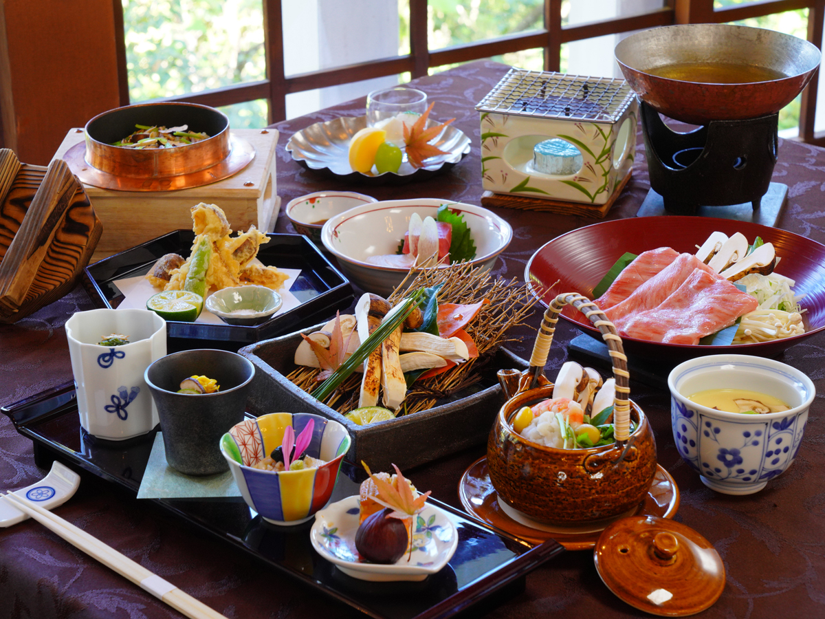 旅館花屋 【９/１～１１/９限定】松茸尽くしプラン　～松茸料理７品、贅を極める松茸会席～