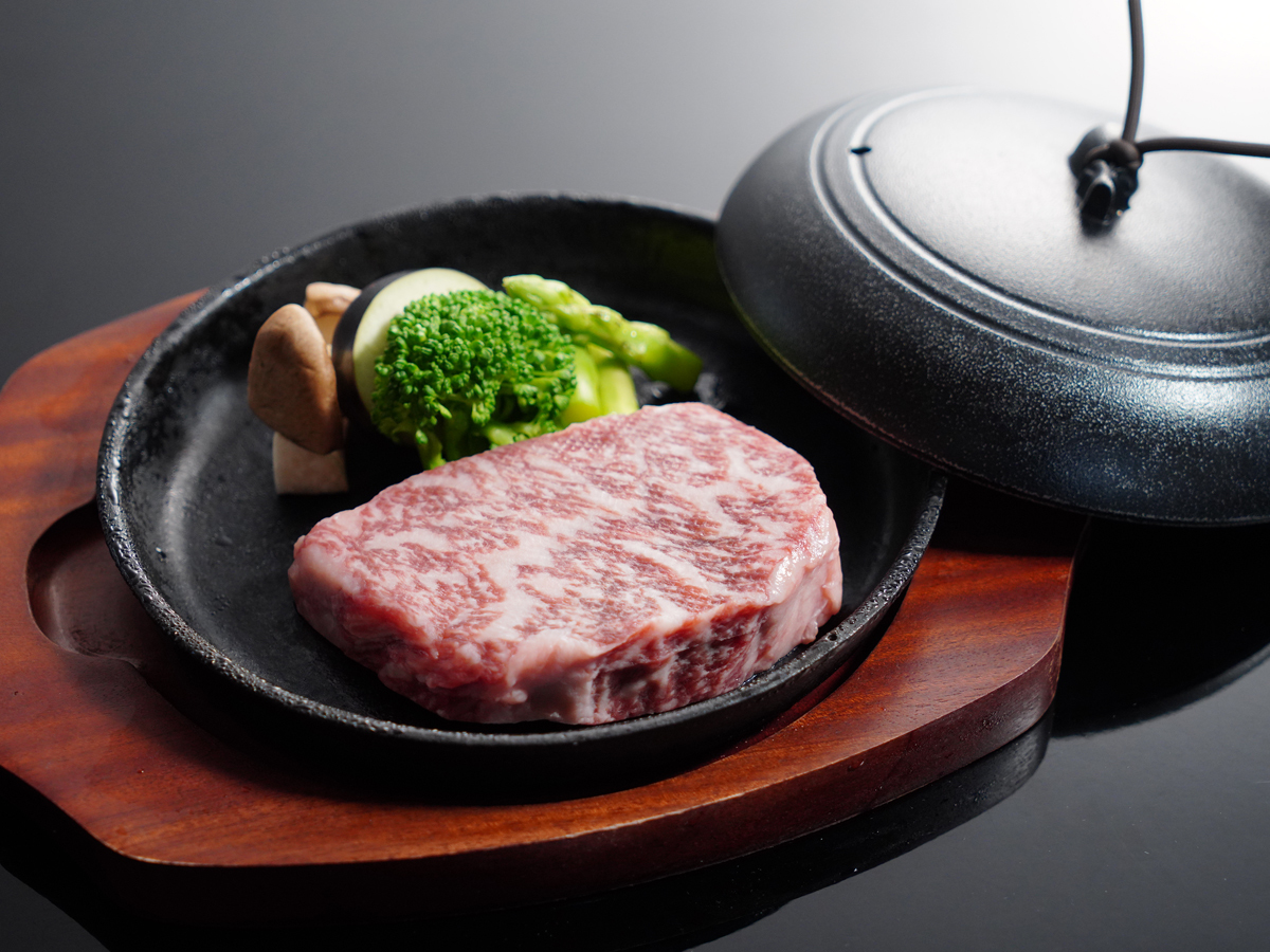 旅館花屋 最高ランク【A5】高級地元食材『信州プレミアム牛』を使用◆極上の＜地産地消グルメ＞ステーキ美食プラン