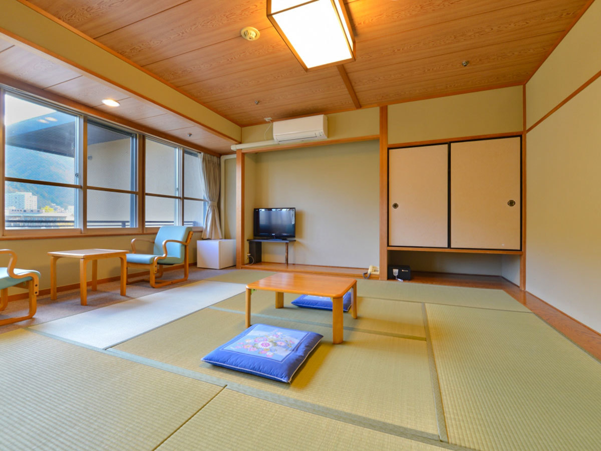 大江戸温泉物語 鹿教湯 【禁煙】エコノミー和室8畳内風呂なし(桜館)
