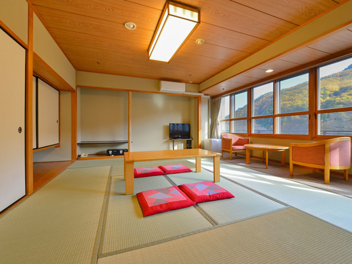 大江戸温泉物語 鹿教湯 【禁煙】エコノミー和室10畳内風呂なし(桜館)