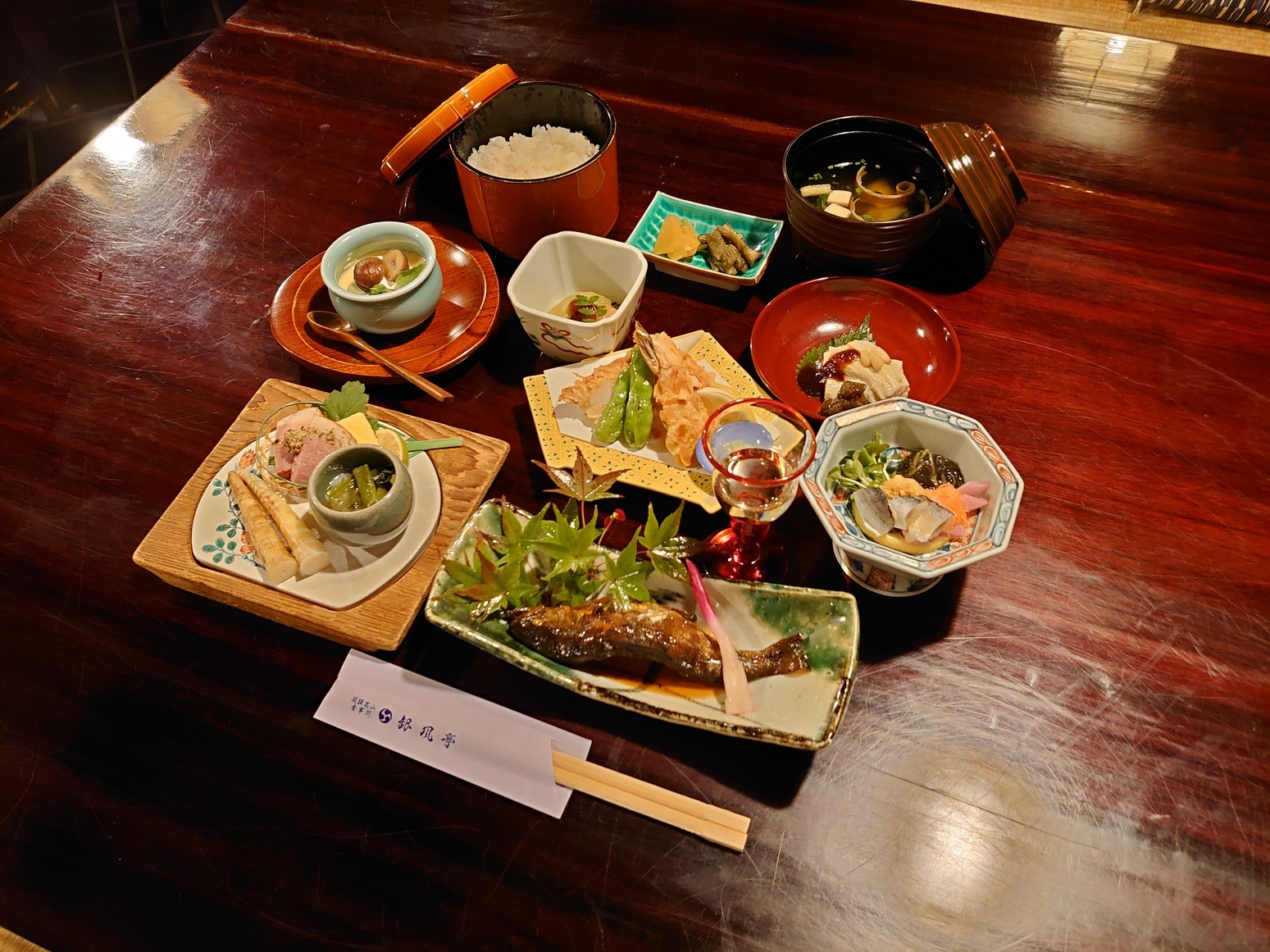 たびのホテル飛騨高山 ◇高山の夜を満喫◇スタッフ厳選！おススメの夕食処でいただく夕食＆地元食材を使った朝食ビュッフェ付き