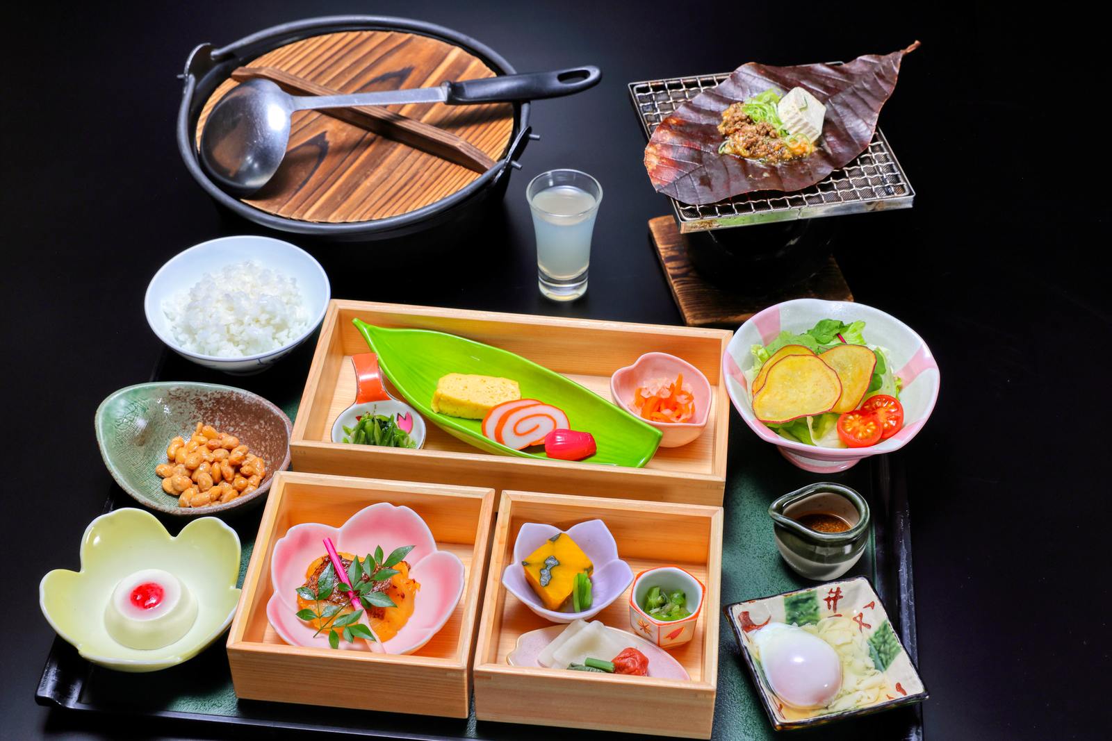 匠の宿　深山桜庵 ★【1泊朝食】料理長のオリジナルレシピ～ここでしか味わえない特製朴葉味噌の朝食付プラン～