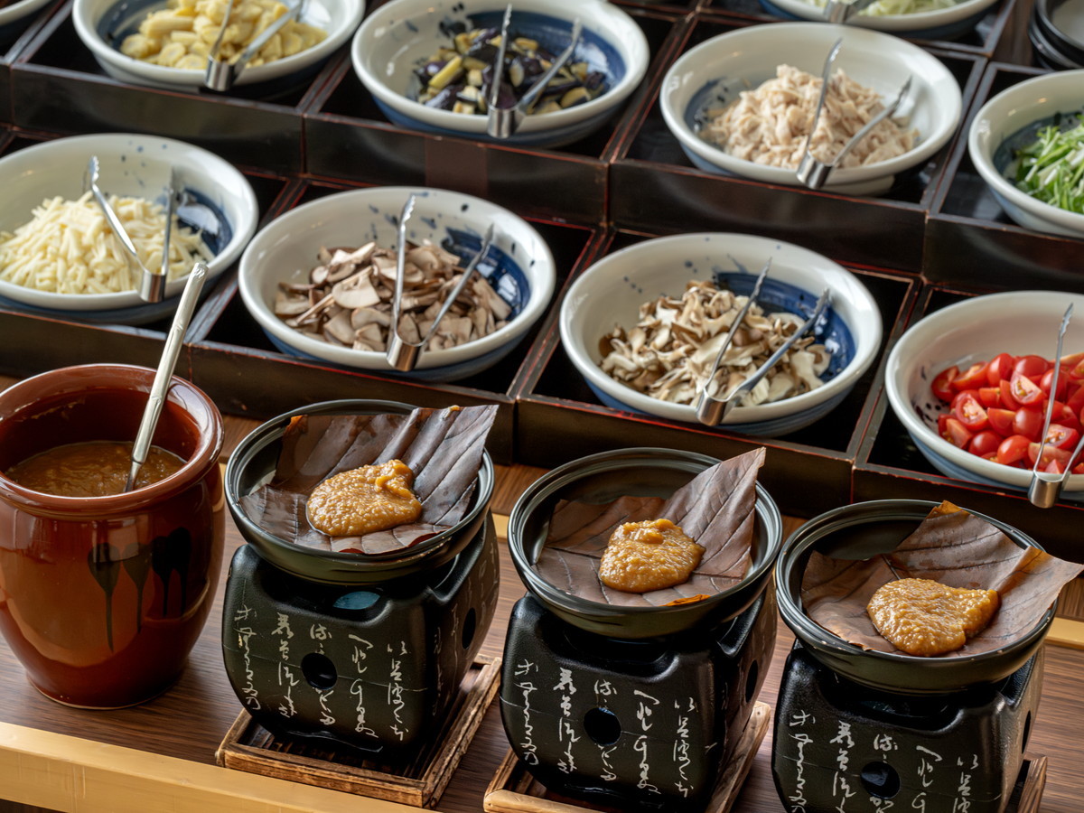 恵那峡温泉ホテル　ゆずり葉 【1泊朝食付】～恵那峡に昇る朝日とビュッフェスタイルのご朝食で元気にご出発～＜ご到着は22時まで＞