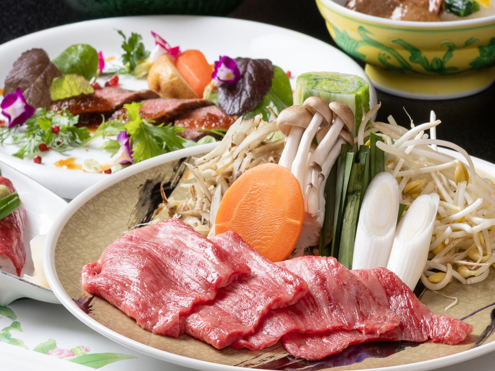 恵那峡温泉ホテル　ゆずり葉 【特選飛騨牛会席/1泊2食】とろける肉質「A5飛騨牛」料理と季節の味覚に舌鼓～＜A5飛騨牛使用の会席料理＞
