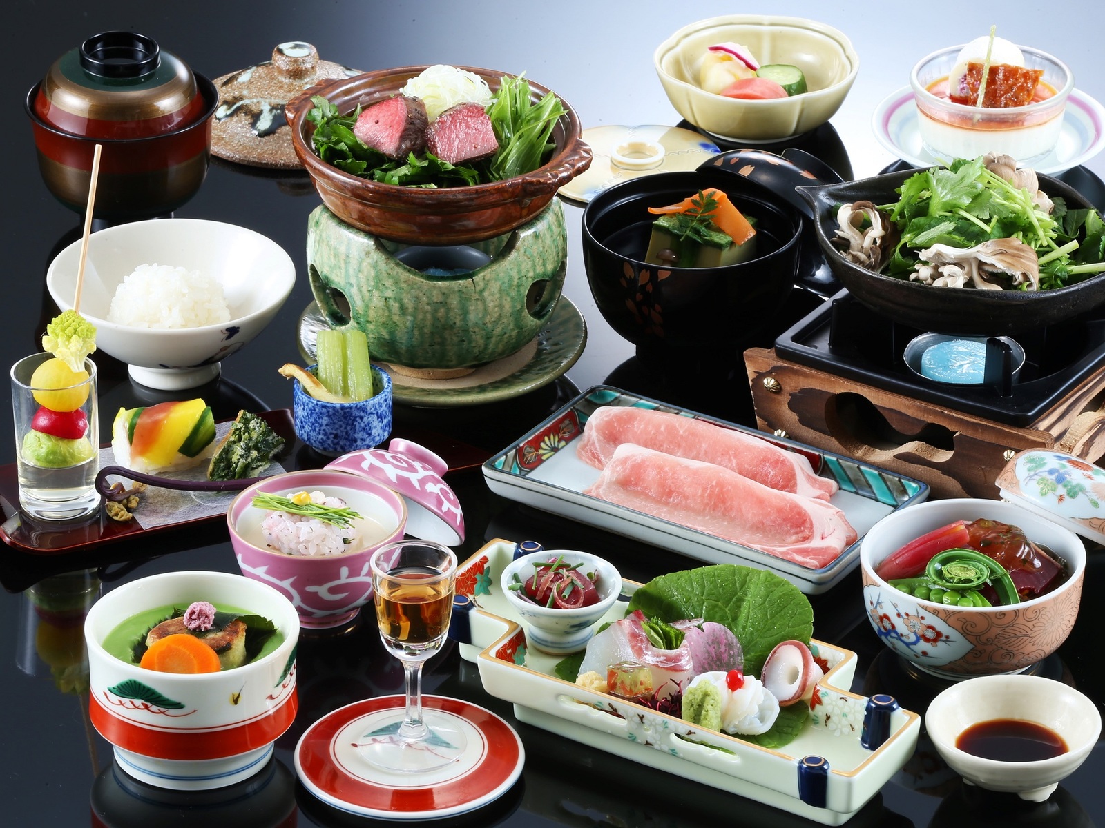 紗々羅 ◎なっとく！★お子様半額★貸切露天風呂★朝夕＜部屋食＞家族水入らず温泉旅行♪牛１品【家族旅行応援】