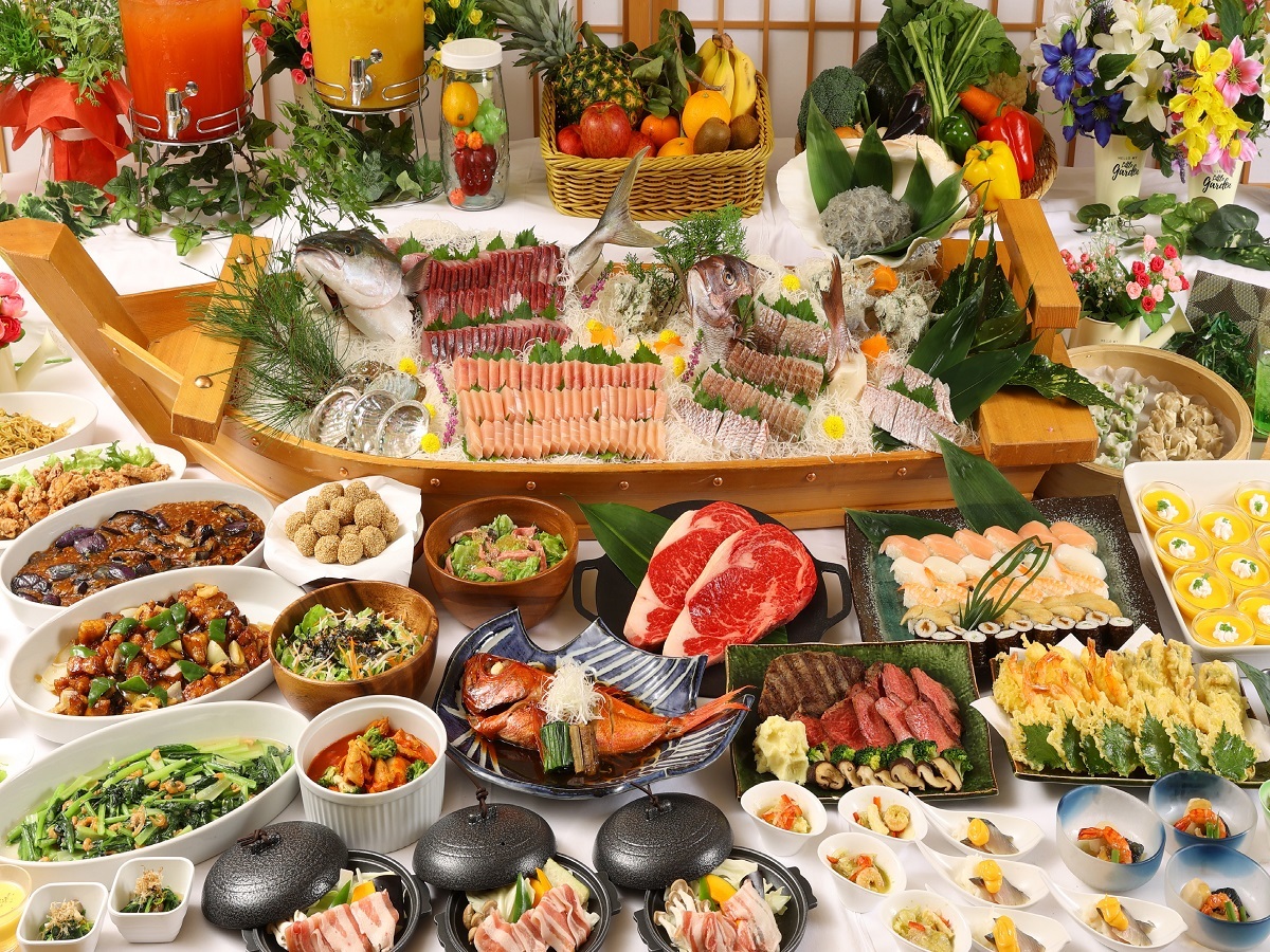 ウェルネスの森　伊東 【アジアンビックスイートルーム★１泊２食付き】最上階にあるバリ風のリゾート空間＊マッサージチェア付き