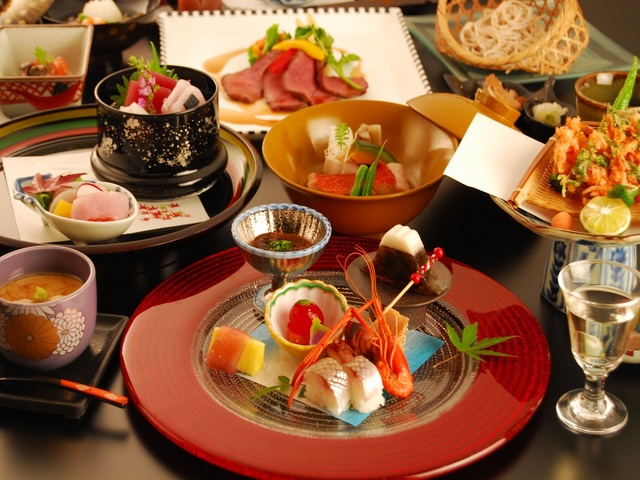 湯回廊　菊屋 【基本】～時を旅する湯宿～月替わり会席に舌鼓み～