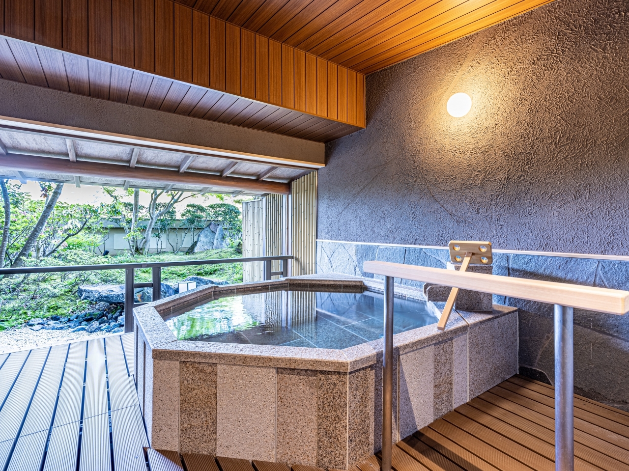 湯めぐりの宿　修善寺温泉桂川 【早期割】21日前までの予約でオトク♪最大15%OFF！季節のバイキング2食付き！貸切風呂・色浴衣無料！