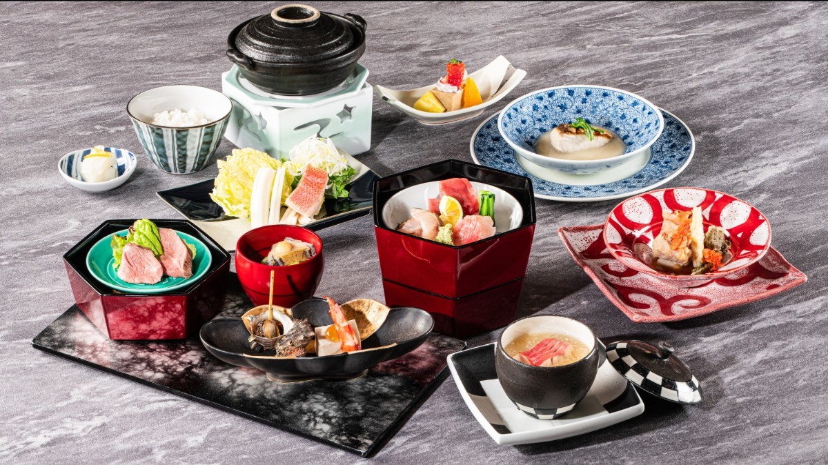 リゾーピア熱海 【お食事は前半席】～藍波～ 熱海を代表する3種類のメインを楽しめる新たなコース《2食付き》