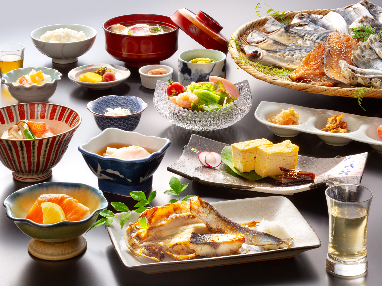 つるや吉祥亭 ＜夕食グレードアップ＞グルメさん必見！金目鯛・伊勢海老・鮑・国産牛を味わう贅を尽くした「吉祥会席」
