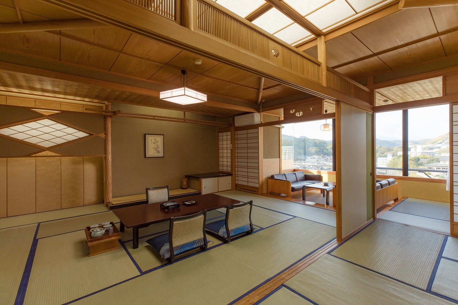 ニュー八景園 角部屋（和室21畳）